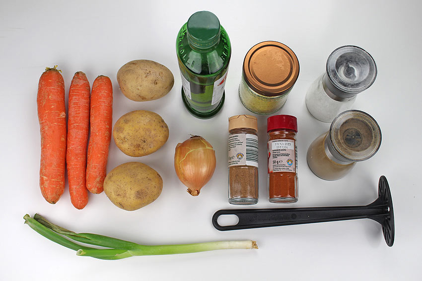 Zutaten für die möhrige Kartoffelsuppe